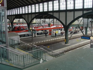 Der Darmstädter Hauptbahnhof, hier wirkten sich u.a. die Schwierigkeiten aus.