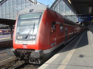 Der seitherige Doppelstockzug wird ab Ende 2024 auf der Main-Weser-Bahn wahrscheinlich Geschichte sein. Dann kommt der Alstom Coradia Stream HC bei DB-Regio auf dem RE30 Frankfurt-Gießen-Marburg-Kassel.